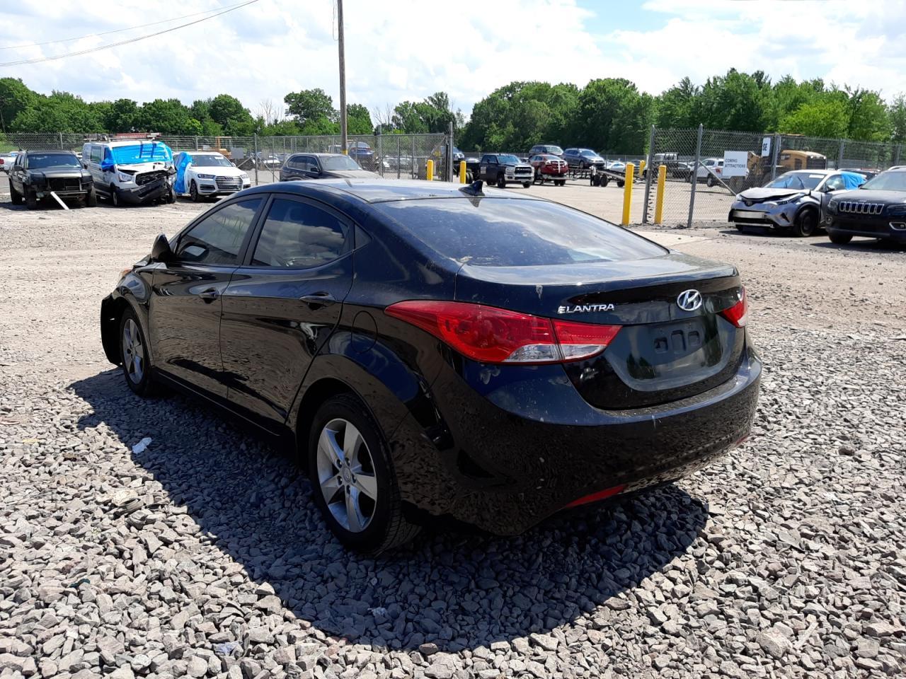 2012 HYUNDAI ELANTRA