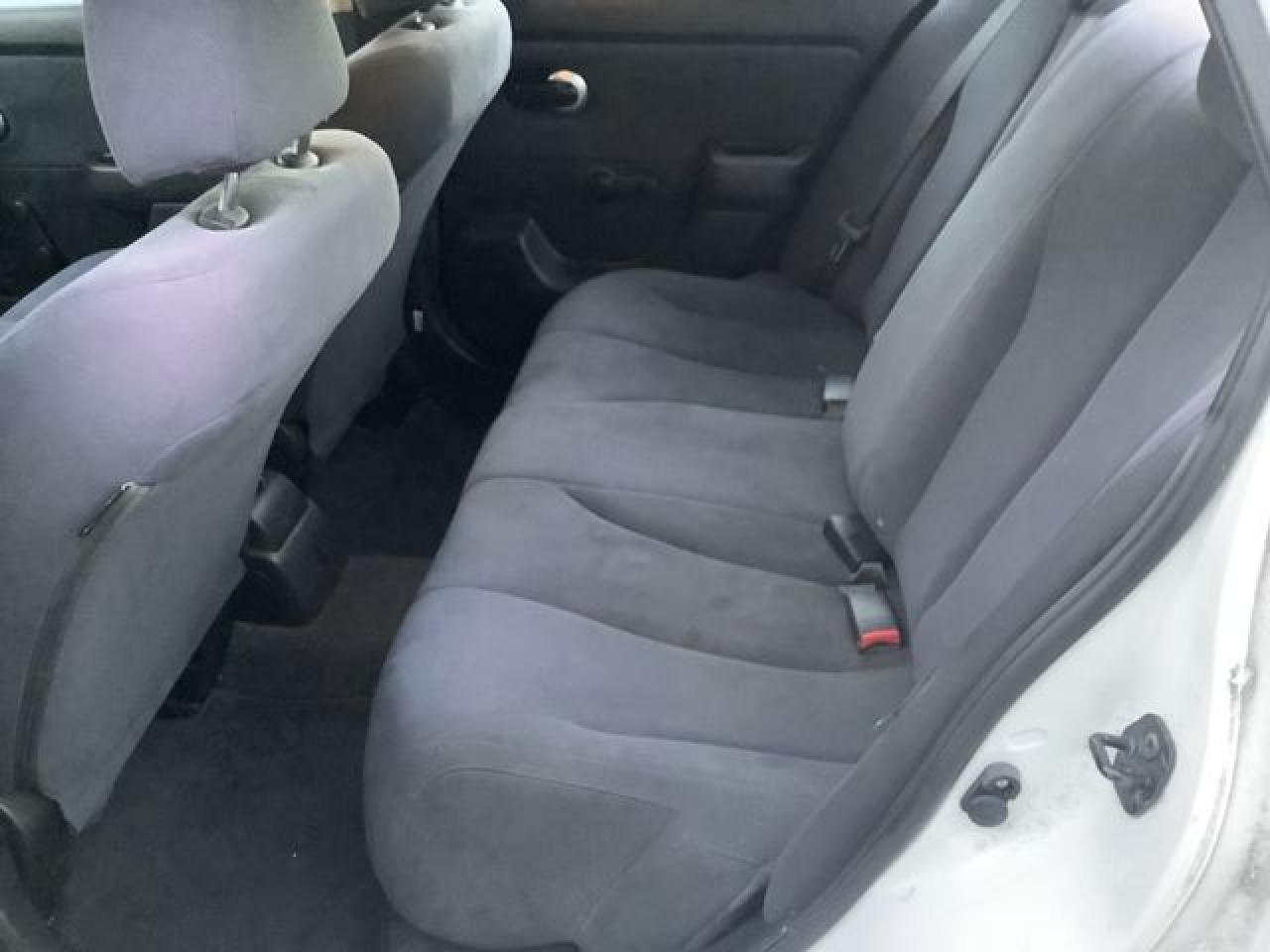 2009 NISSAN VERSA