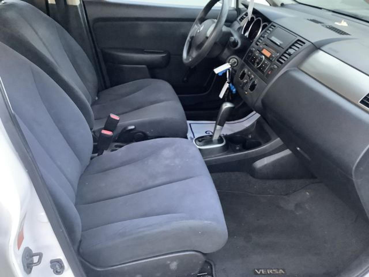 2009 NISSAN VERSA