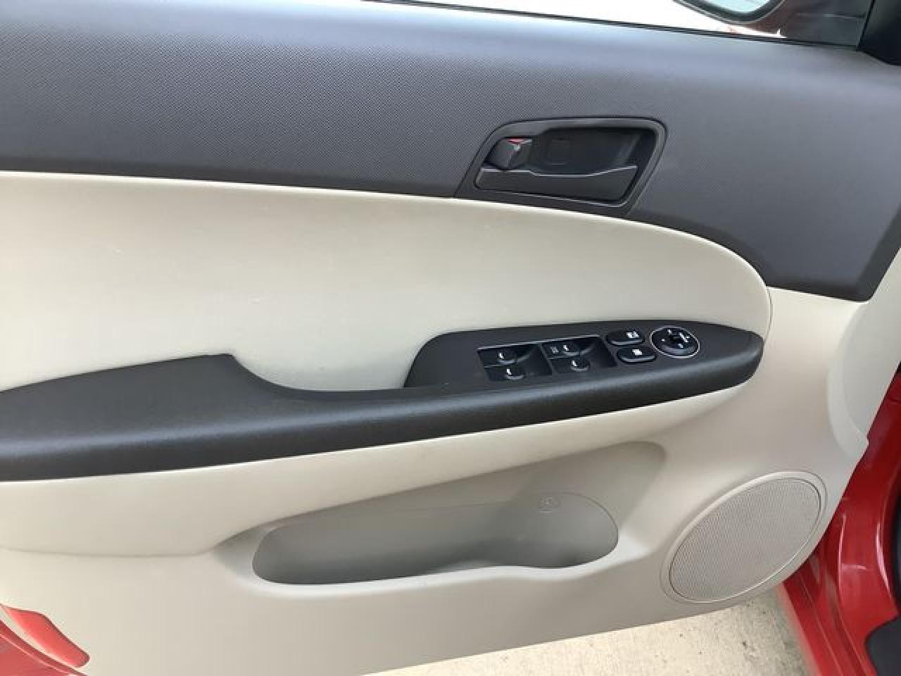 2011 HYUNDAI ELANTRA