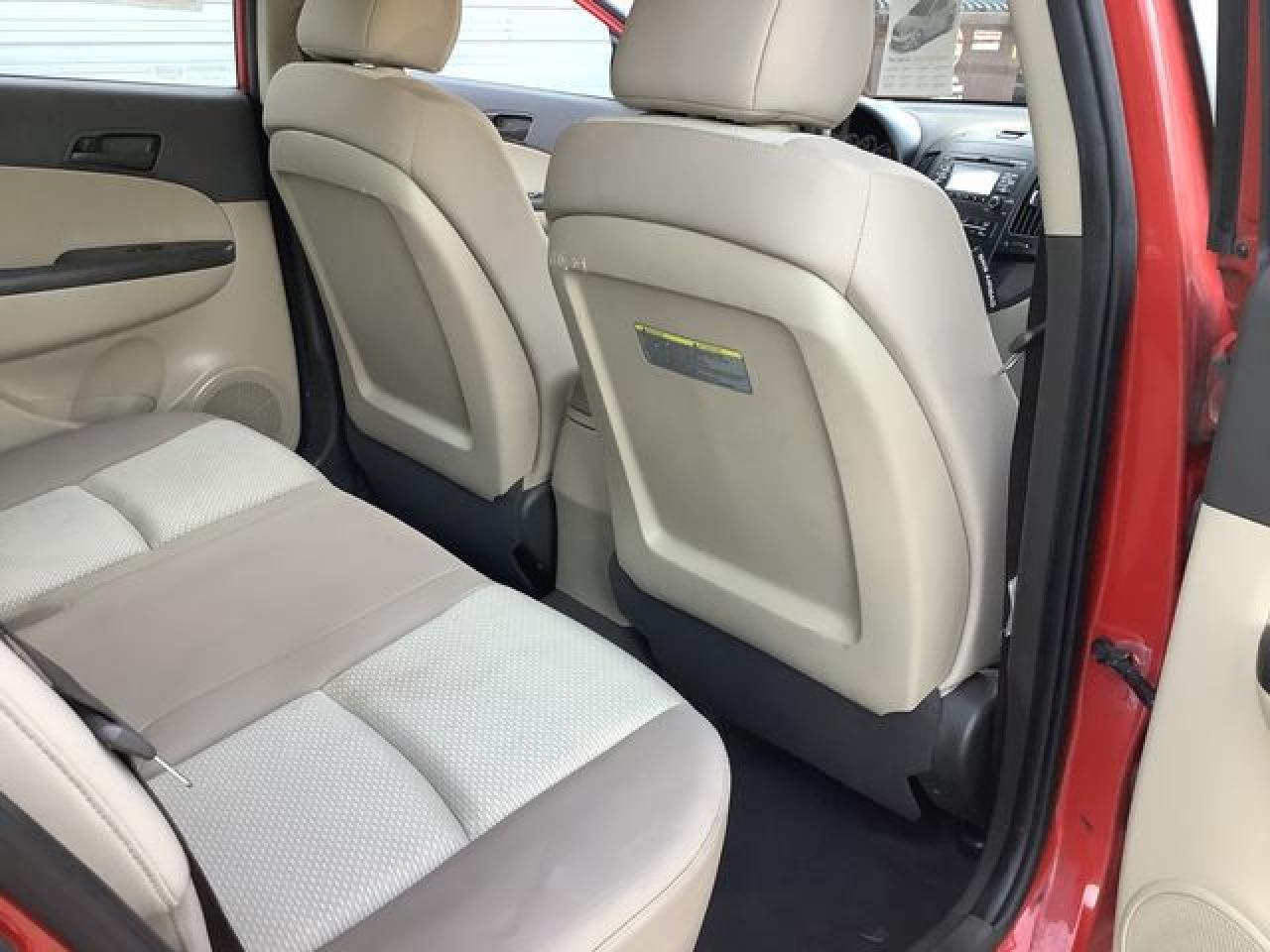 2011 HYUNDAI ELANTRA