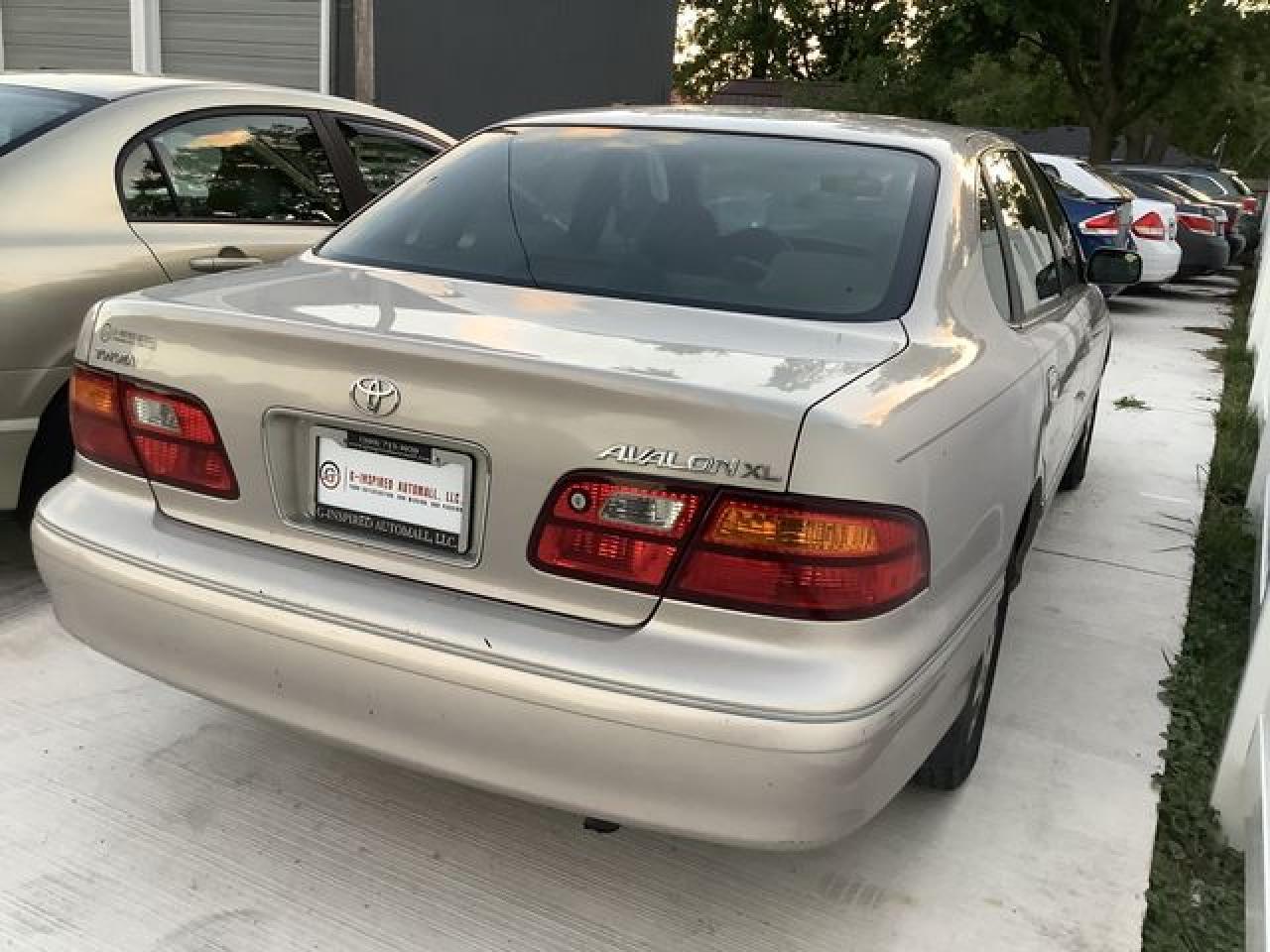1998 TOYOTA Avalon