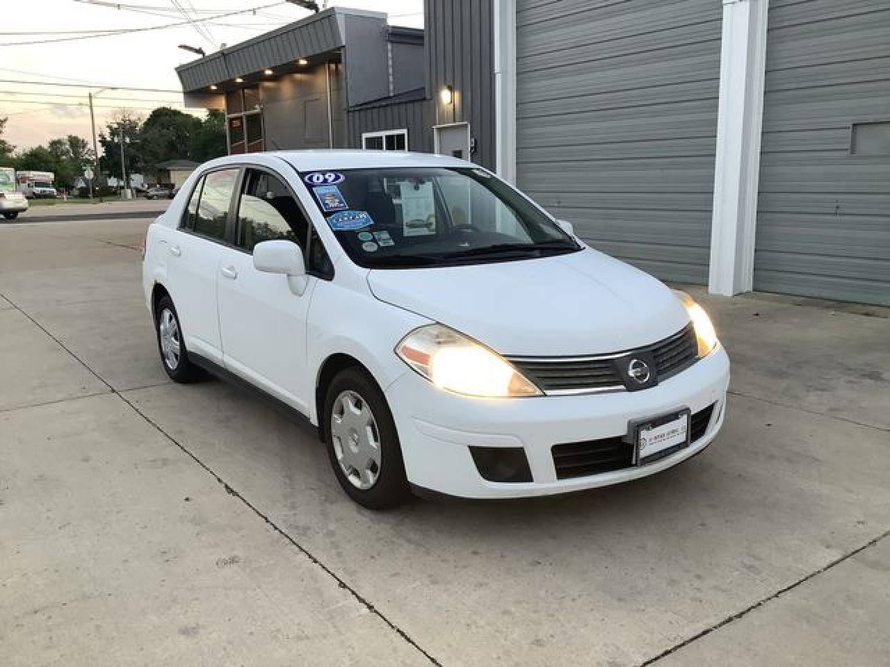2009 NISSAN VERSA