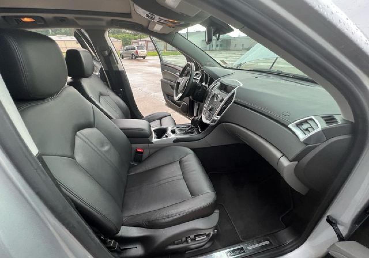 2011 CADILLAC SRX