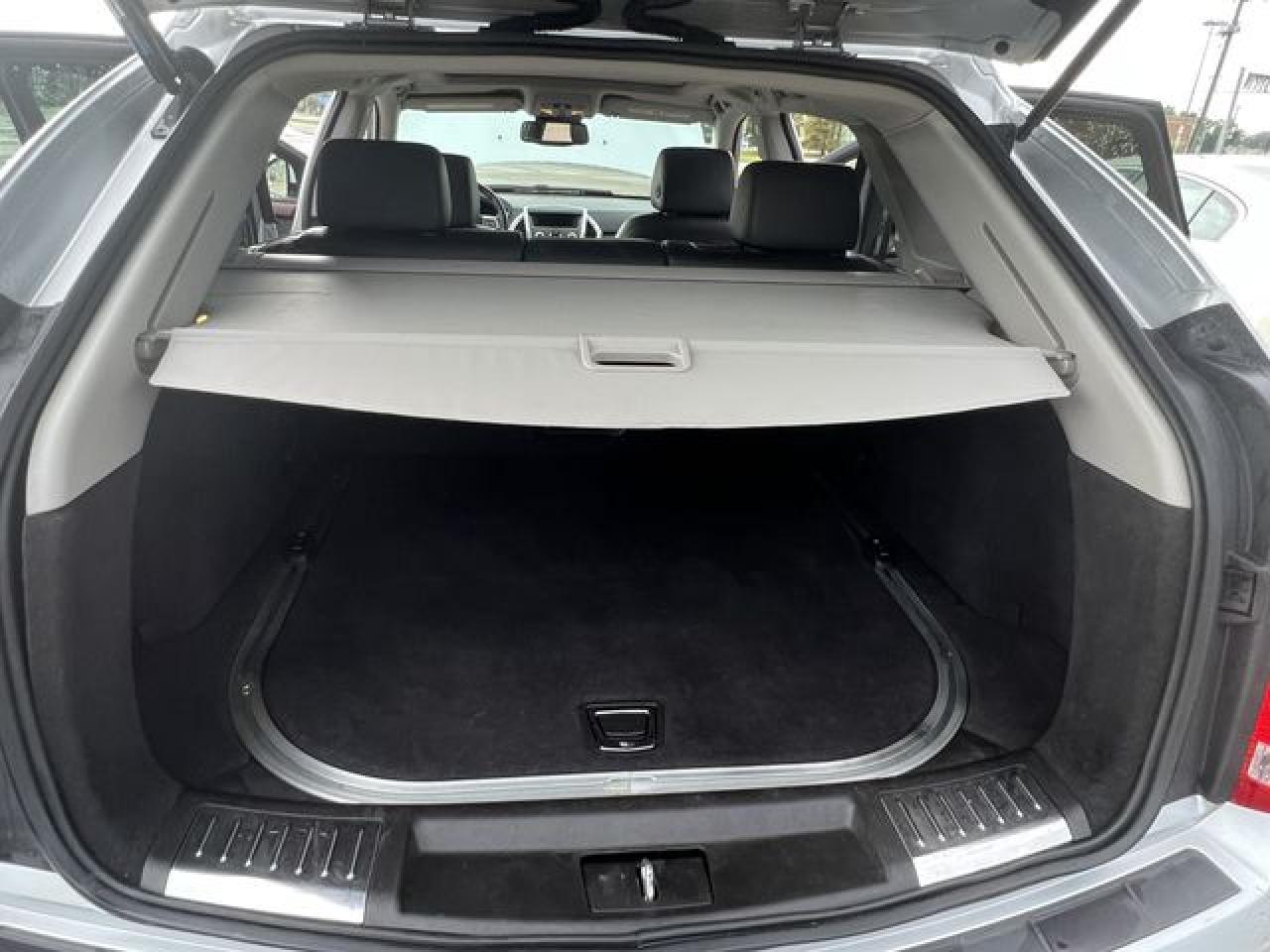 2011 CADILLAC SRX