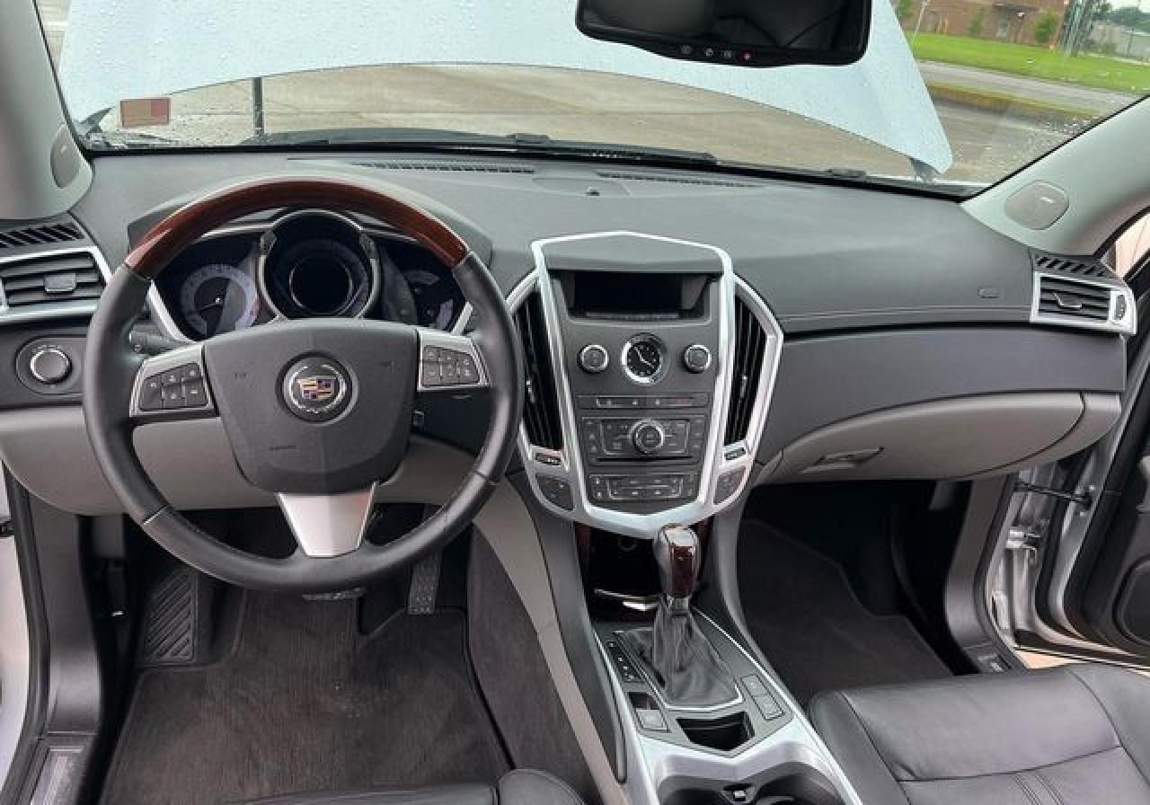 2011 CADILLAC SRX