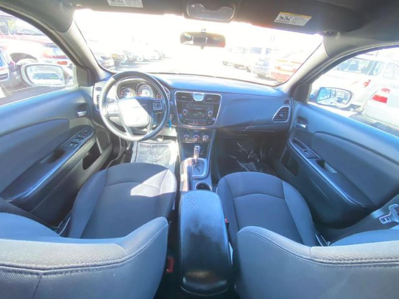 2014 CHRYSLER 200