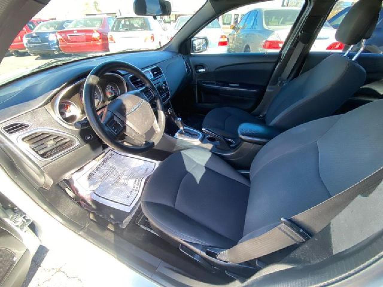 2014 CHRYSLER 200