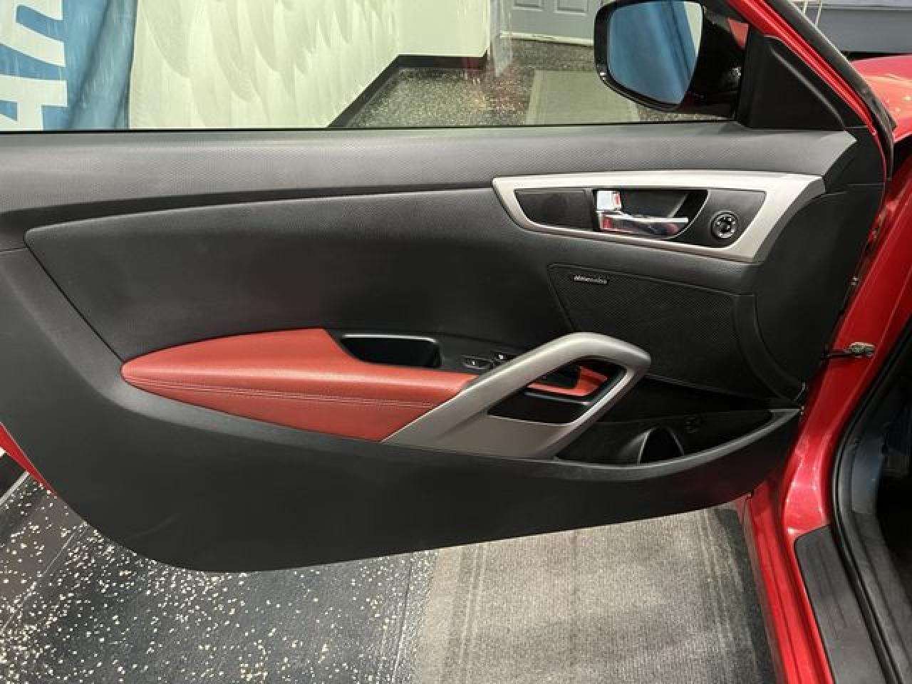2013 HYUNDAI VELOSTER