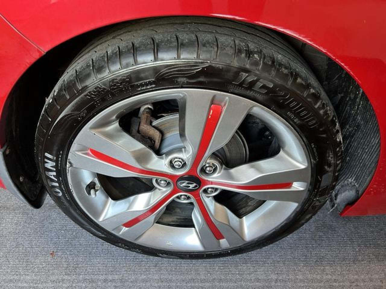 2013 HYUNDAI VELOSTER