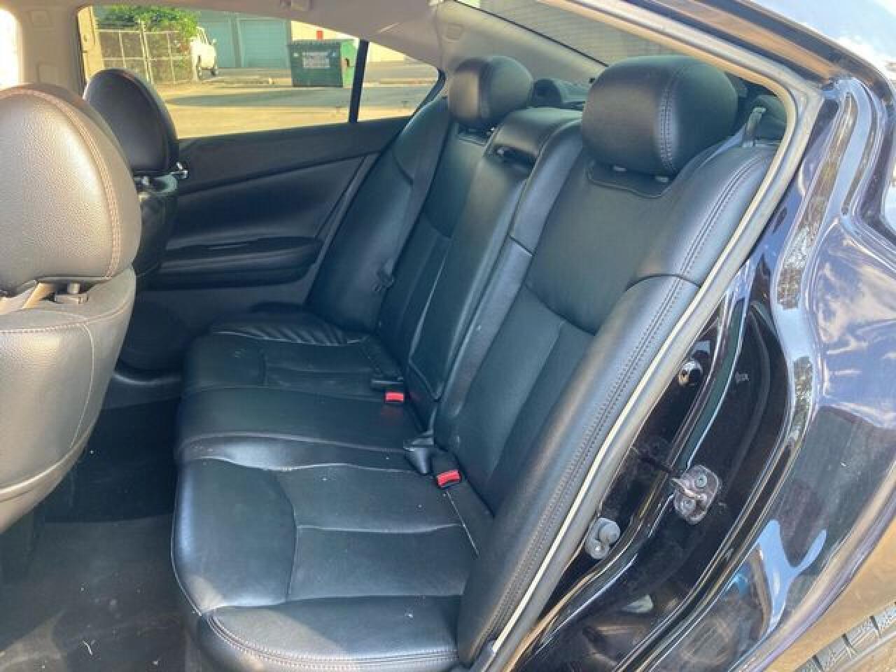 2010 NISSAN Maxima