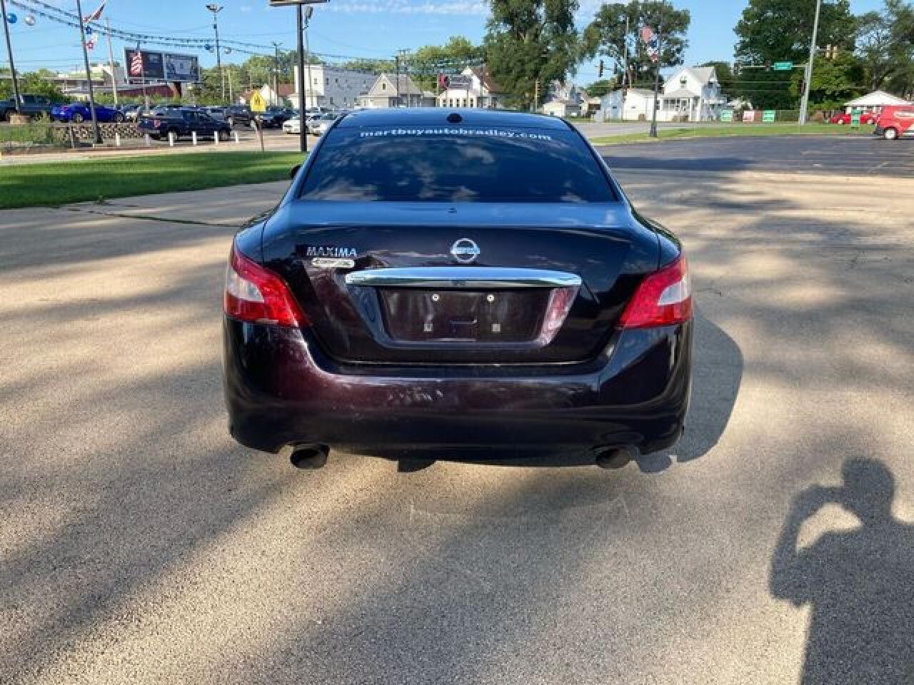 2010 NISSAN Maxima