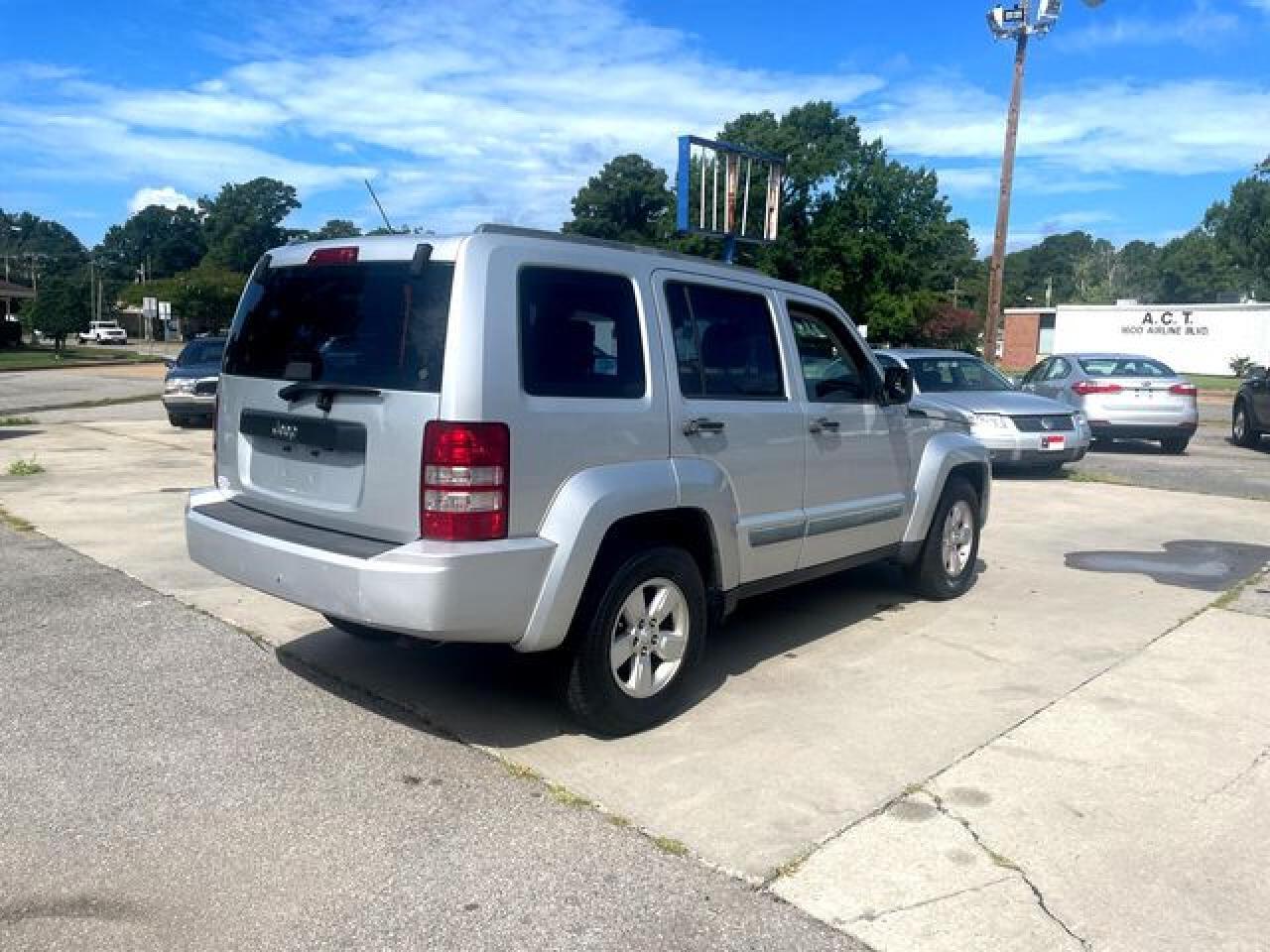 2010 JEEP Liberty
