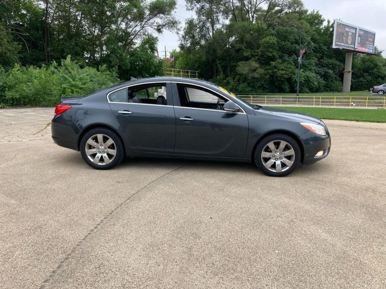 2013 BUICK Regal