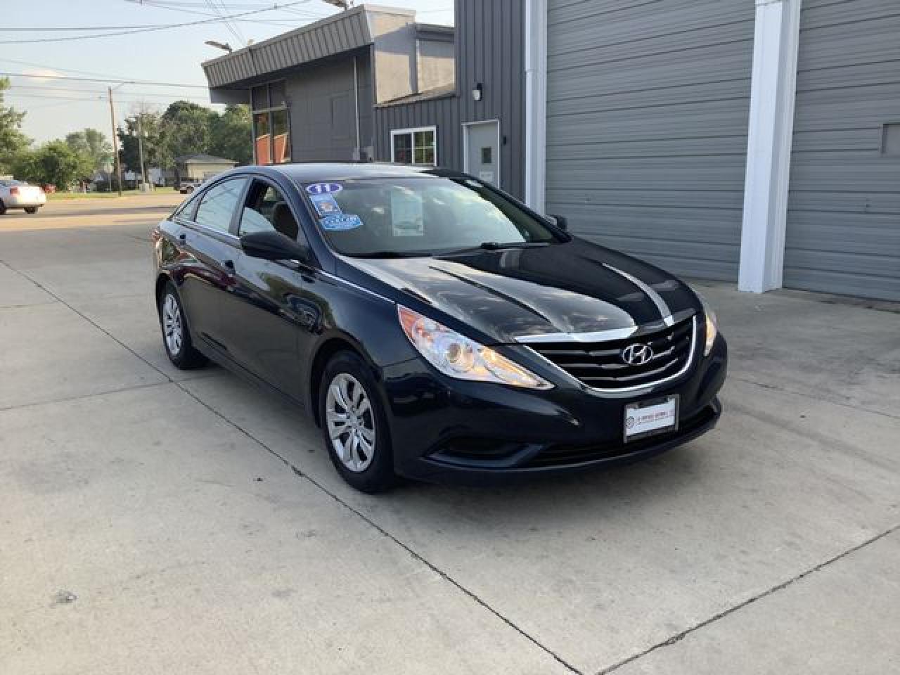 2011 HYUNDAI SONATA