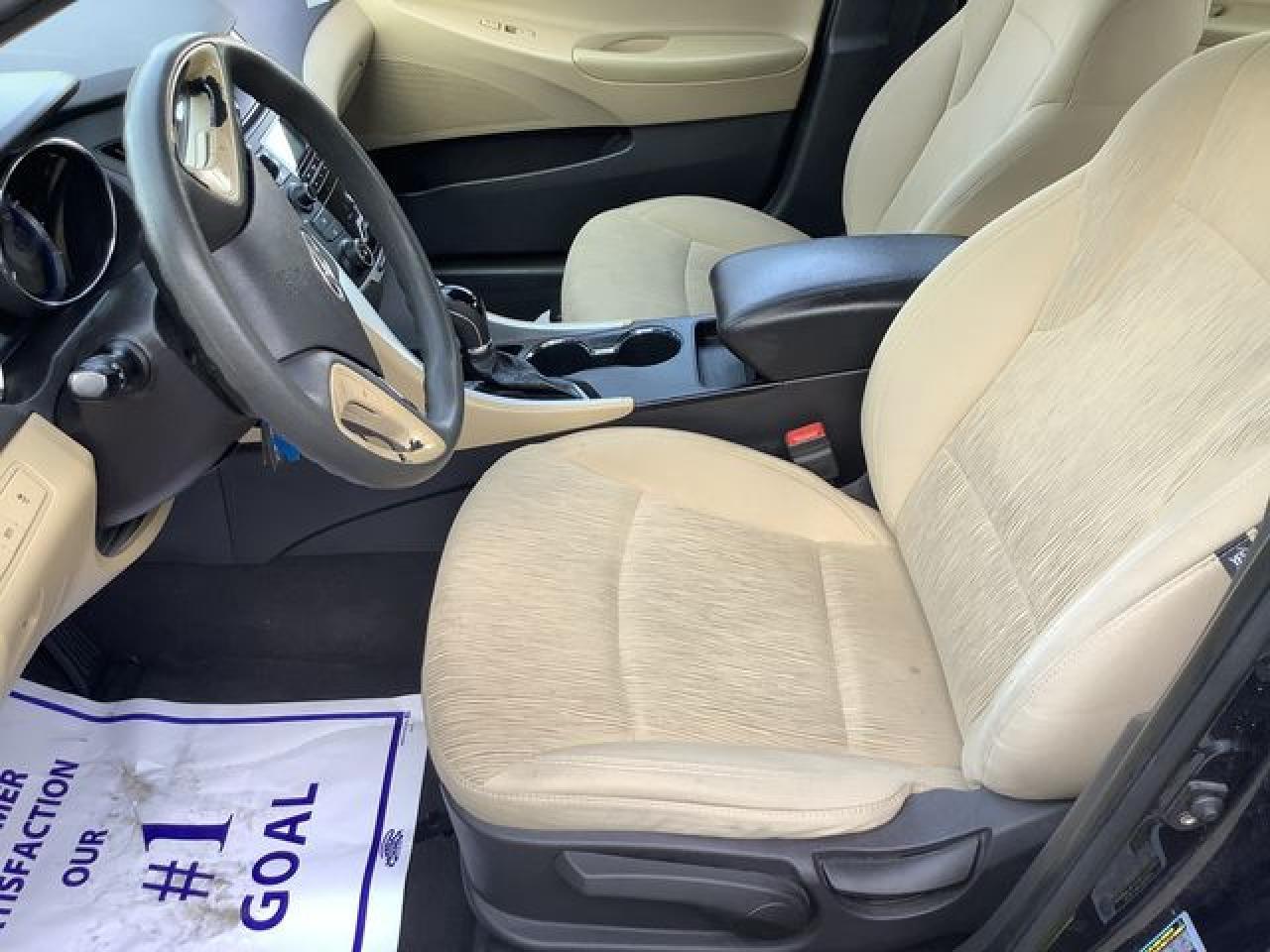2011 HYUNDAI SONATA