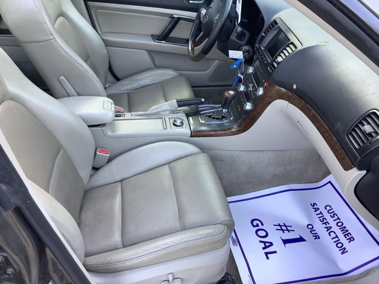 2008 SUBARU Outback