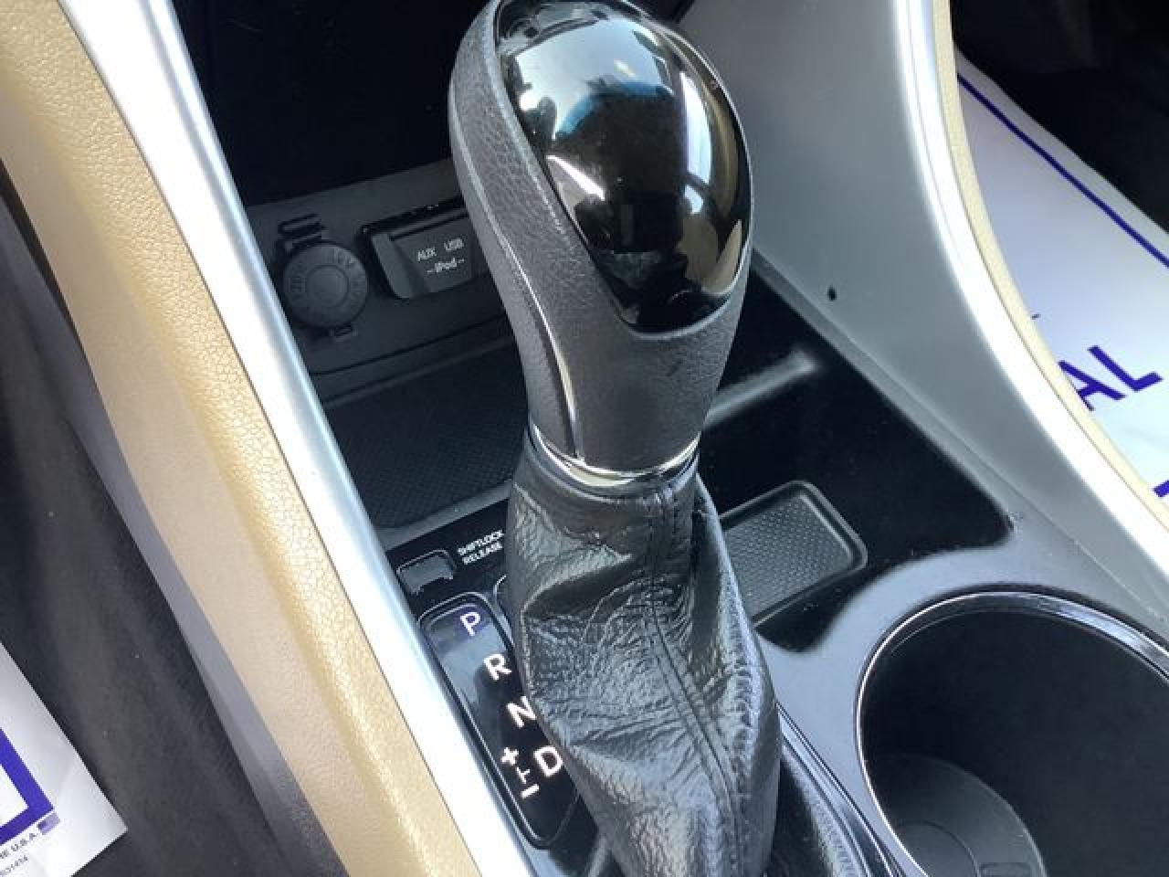 2011 HYUNDAI SONATA