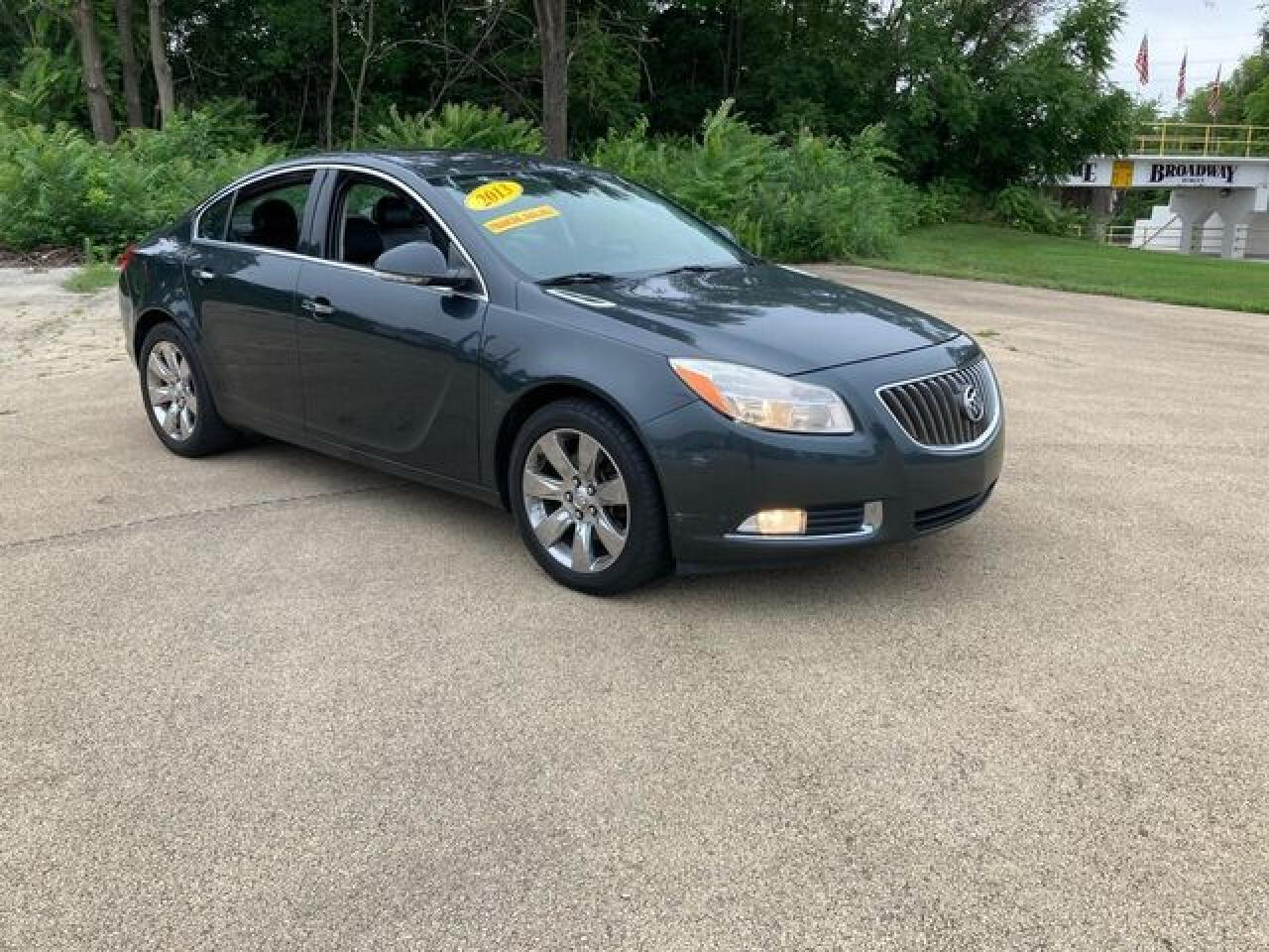 2013 BUICK Regal