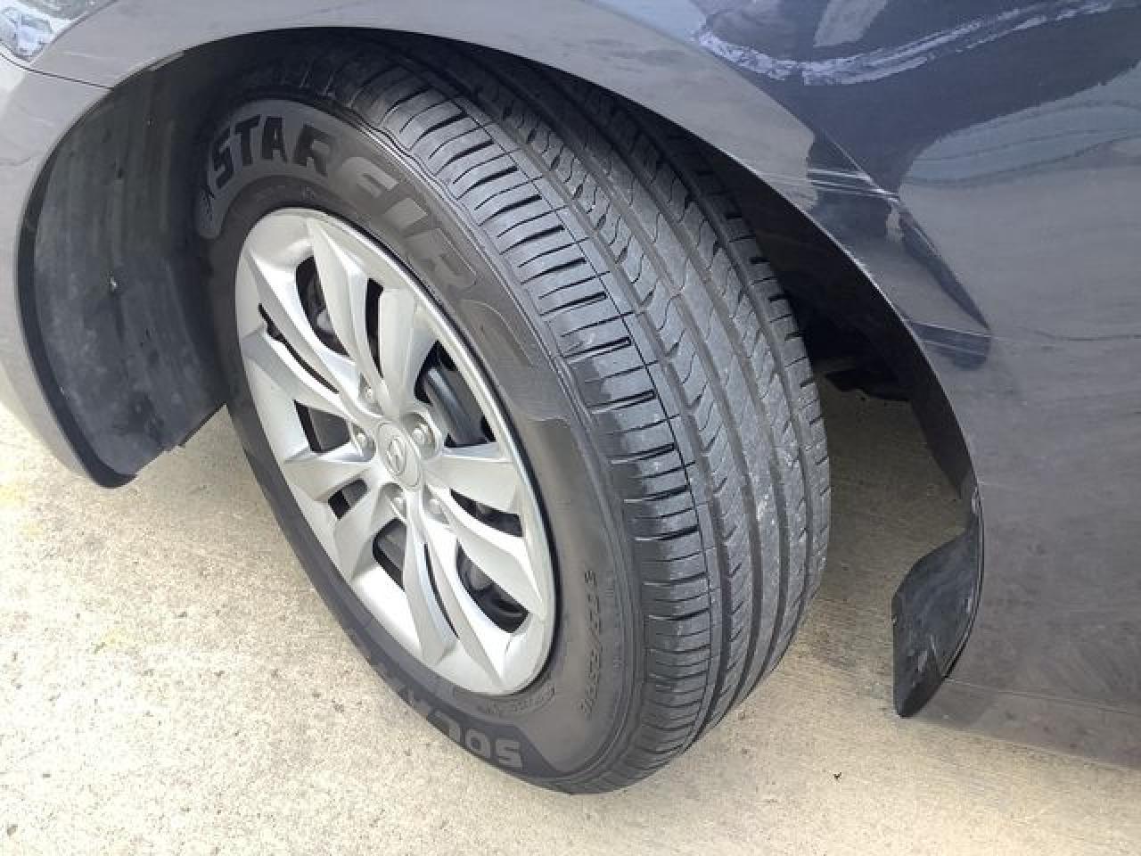 2011 HYUNDAI SONATA