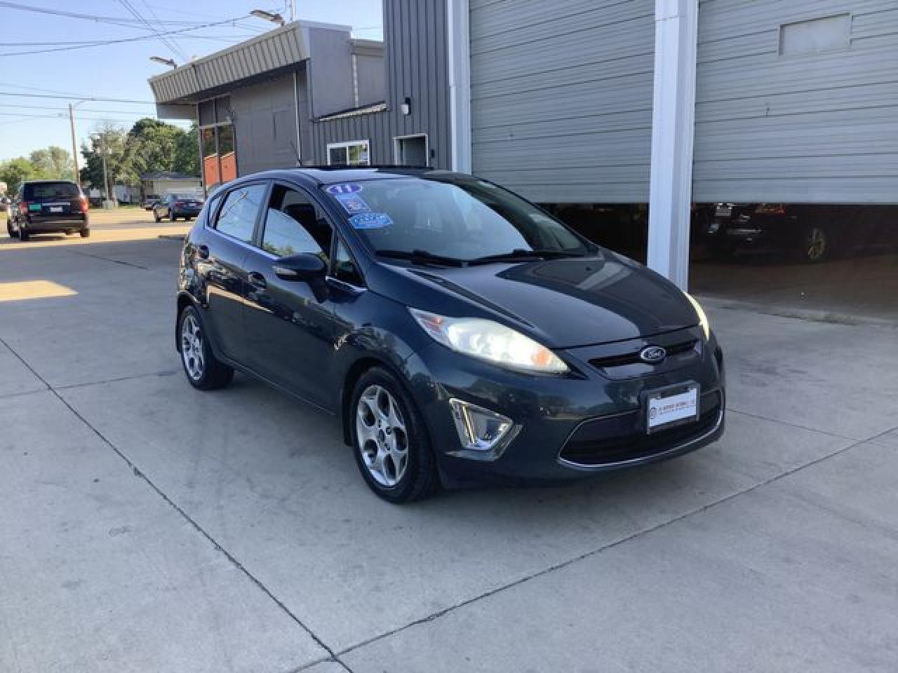 2011 FORD Fiesta