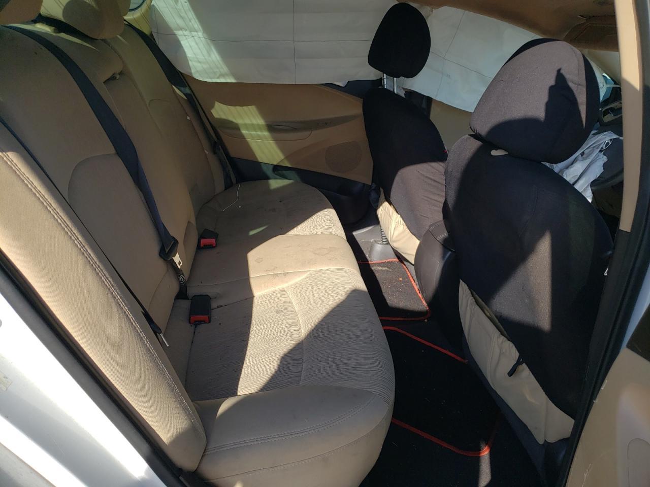 2011 HYUNDAI SONATA