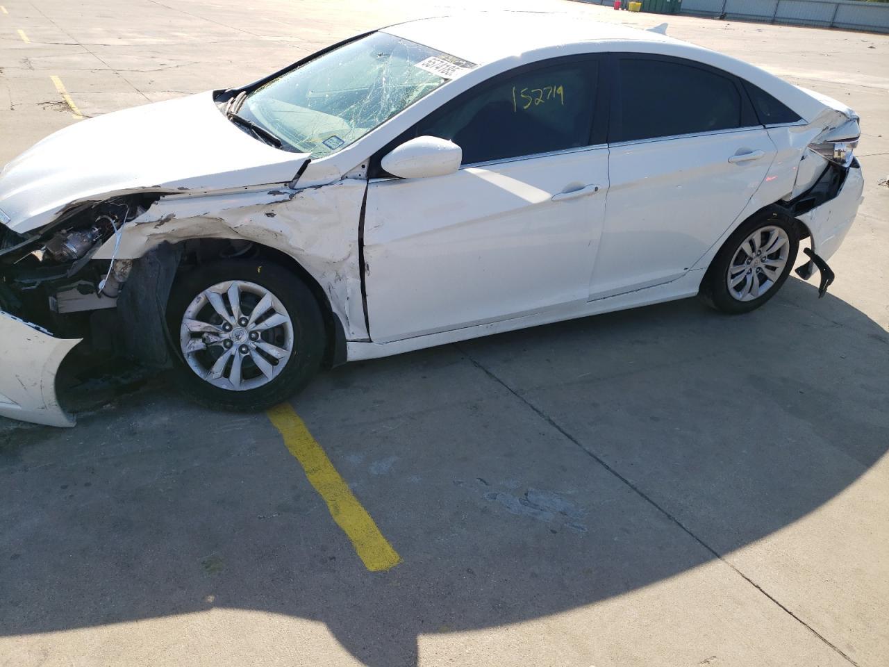 2011 HYUNDAI SONATA