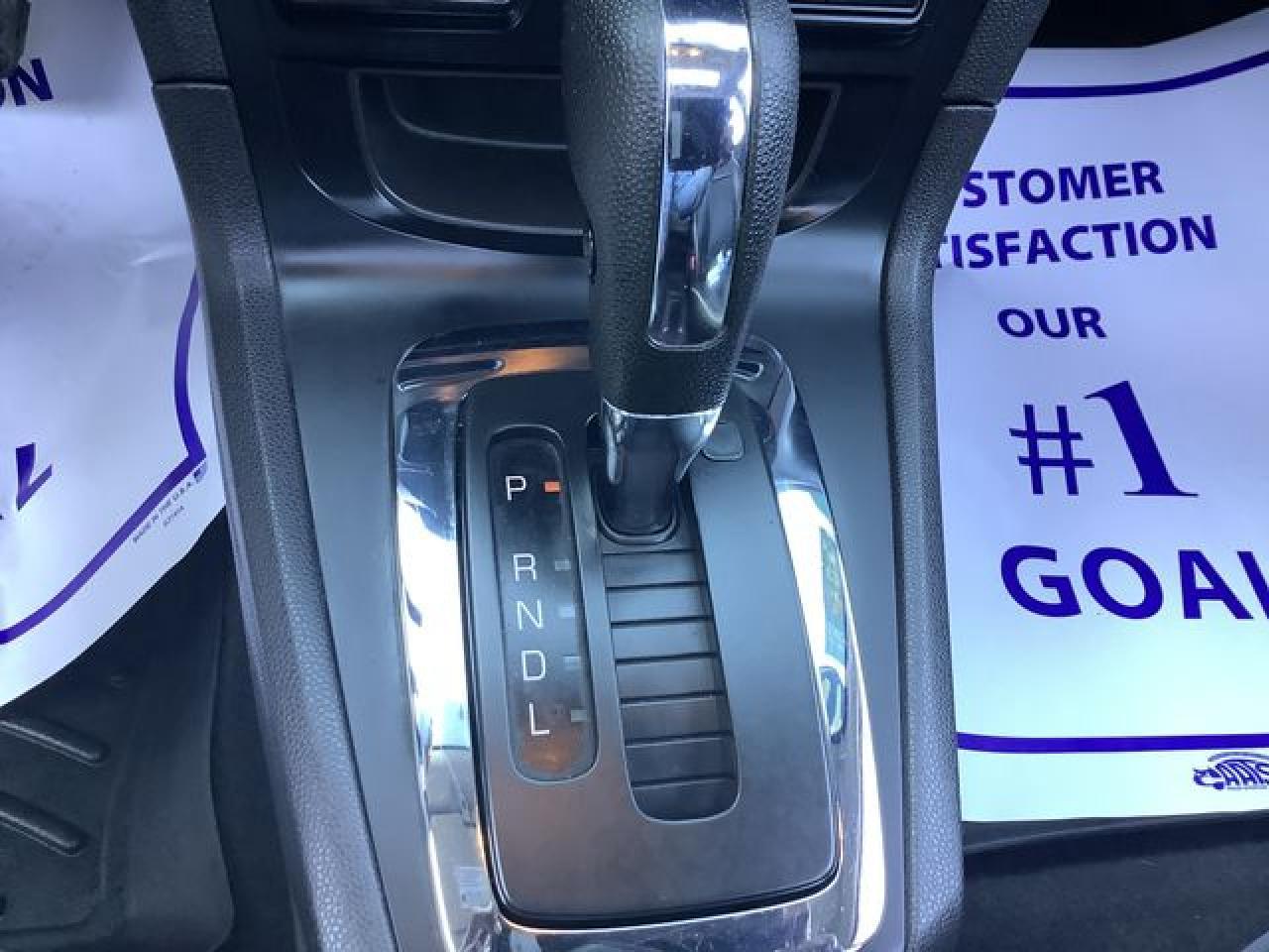 2011 FORD Fiesta