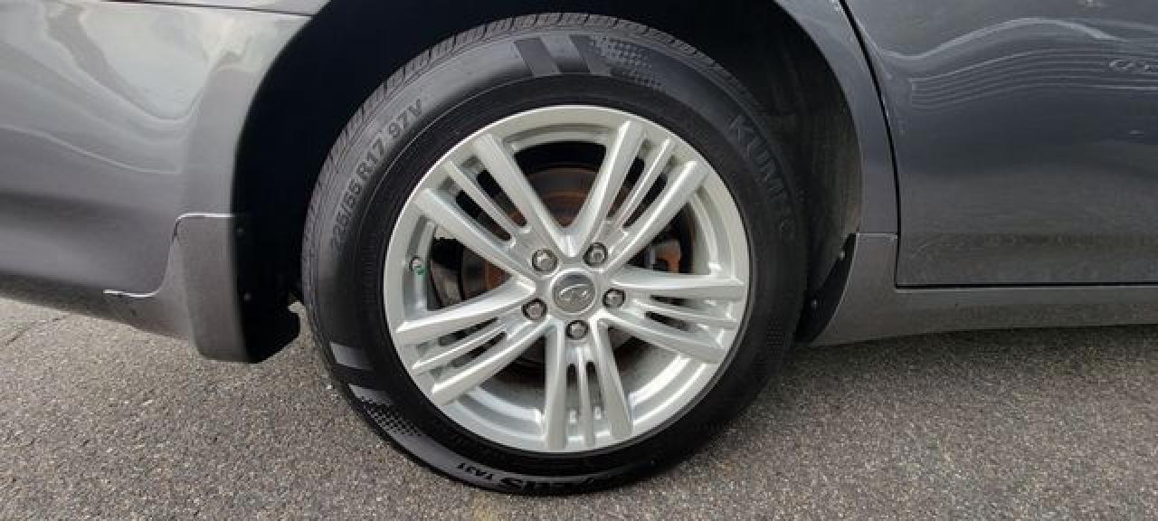 2012 INFINITI G25