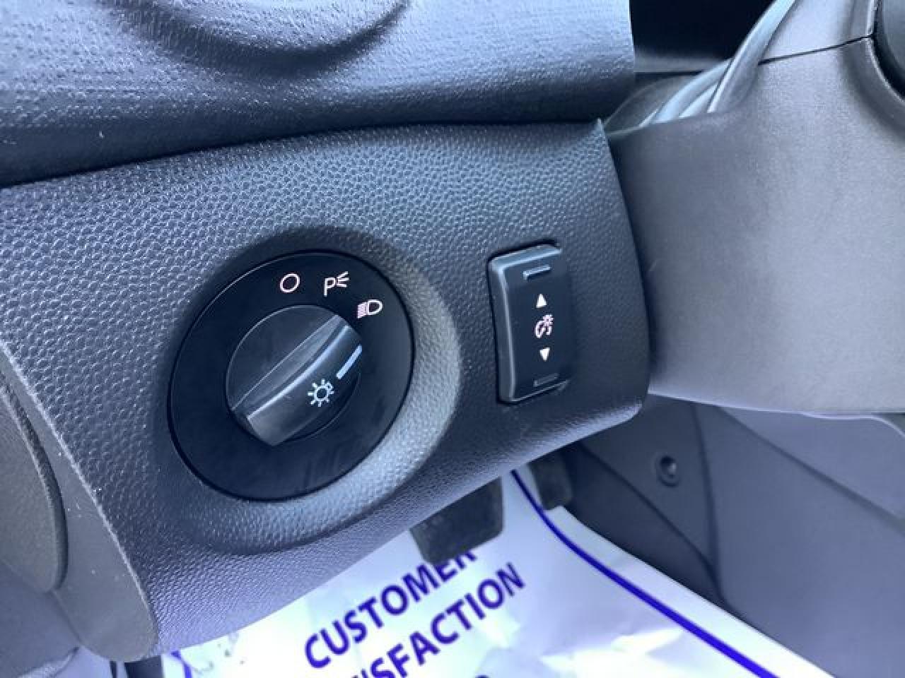 2011 FORD Fiesta