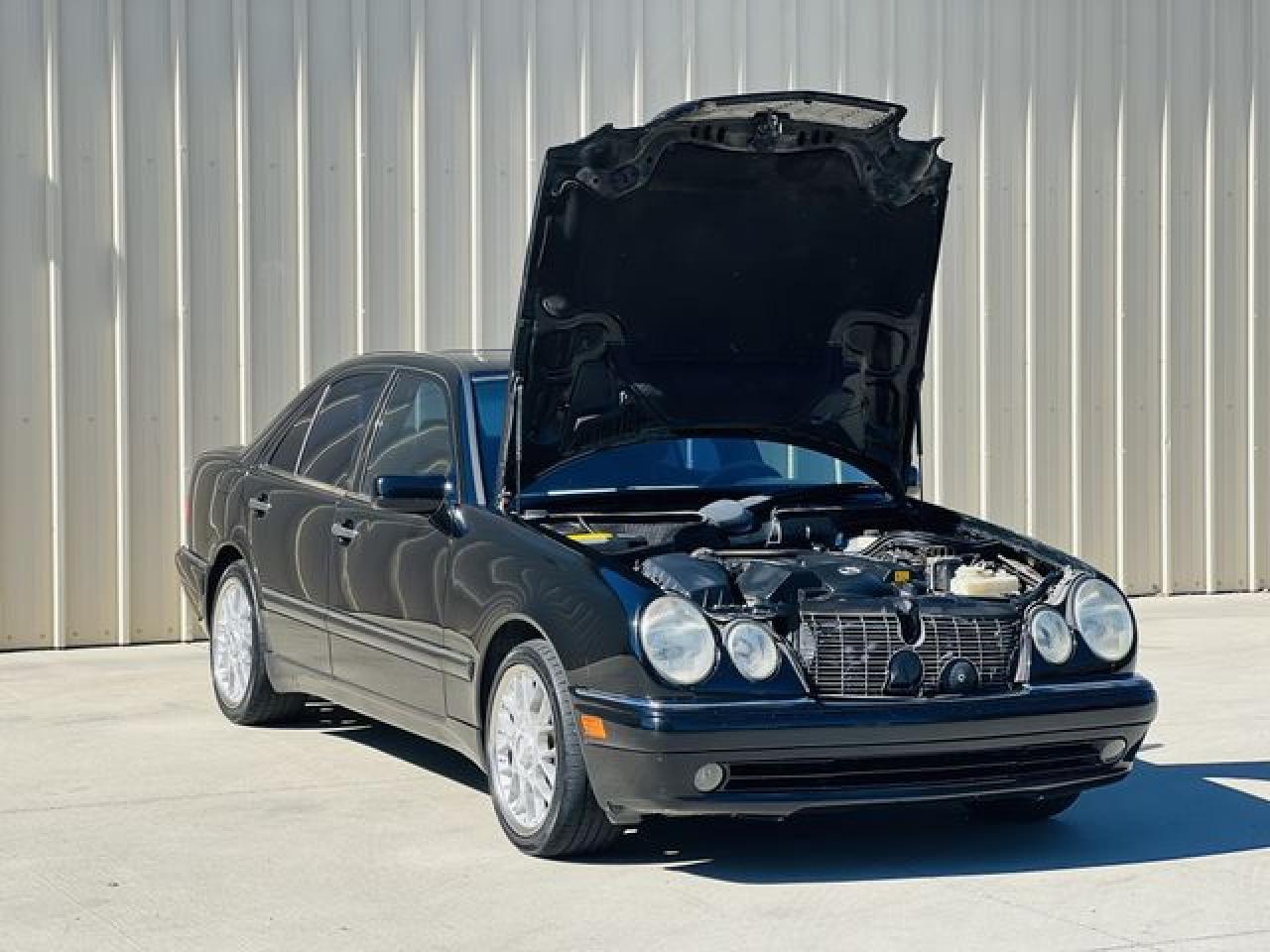 1998 MERCEDES-BENZ E-Class