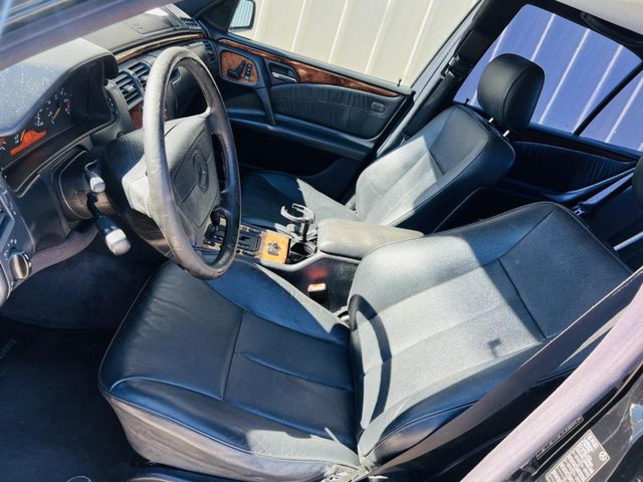 1998 MERCEDES-BENZ E-Class