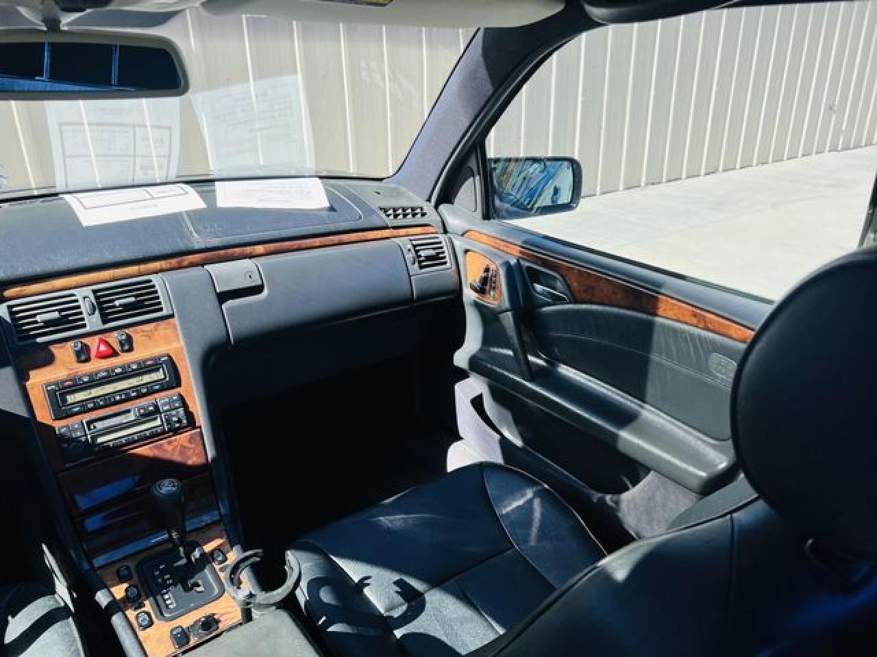 1998 MERCEDES-BENZ E-Class