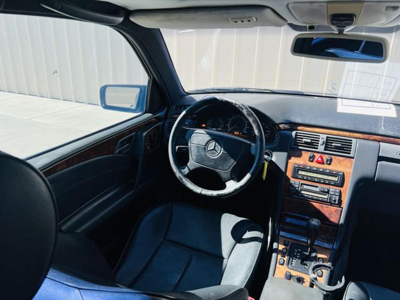 1998 MERCEDES-BENZ E-Class