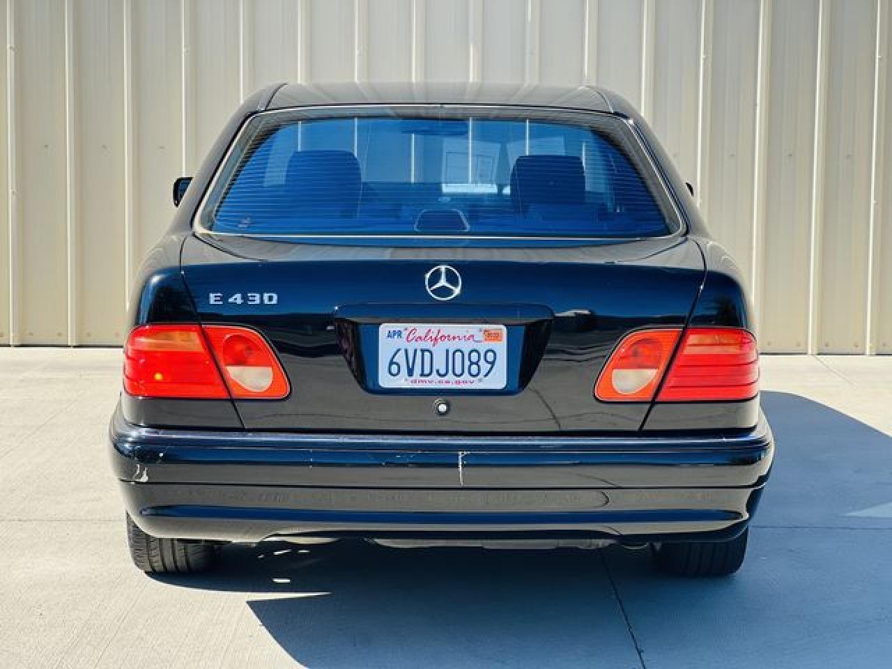 1998 MERCEDES-BENZ E-Class