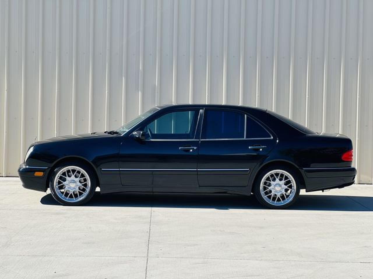 1998 MERCEDES-BENZ E-Class
