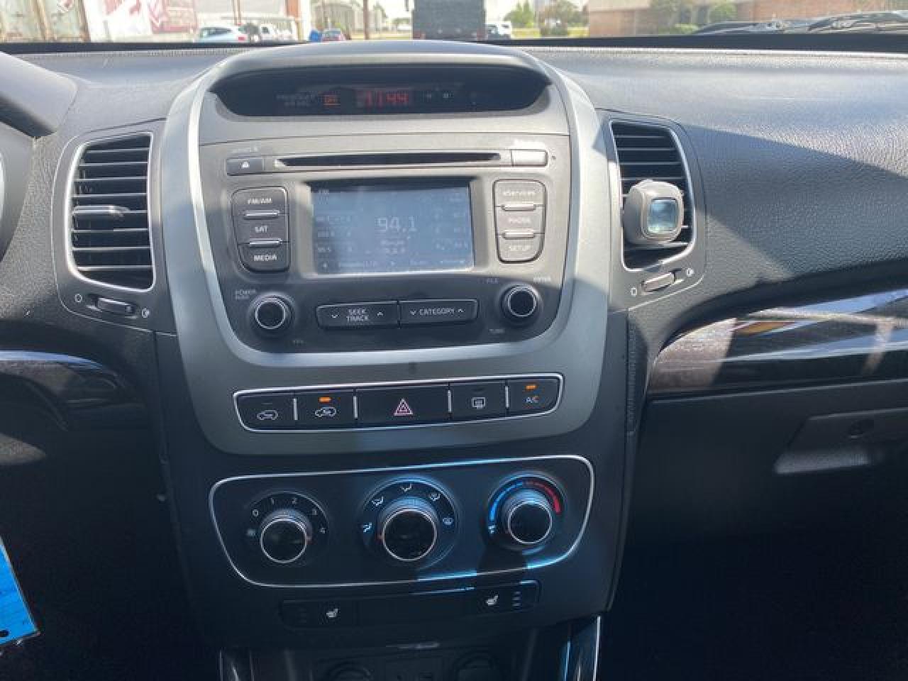 2014 KIA SORENTO