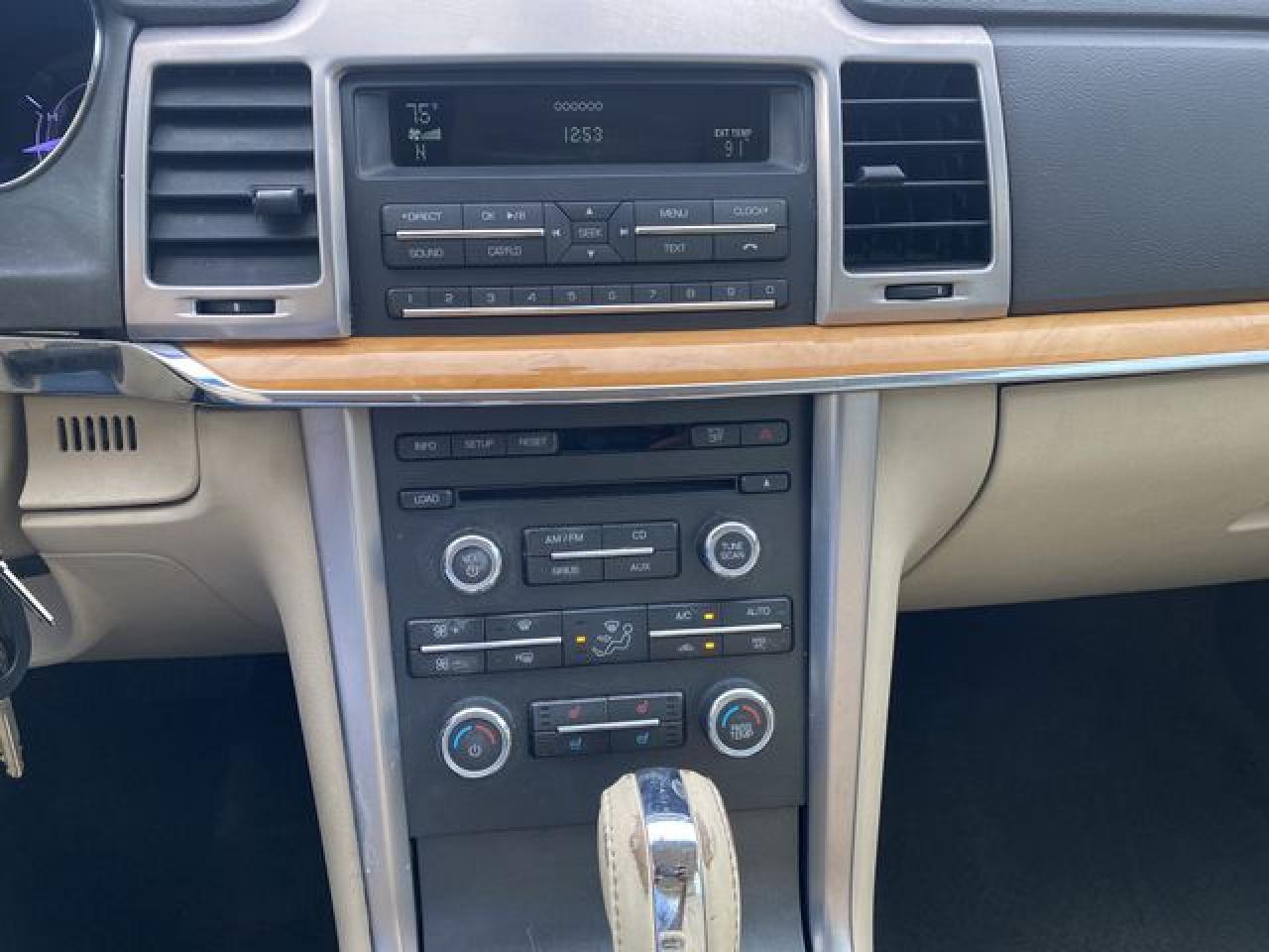 2011 LINCOLN MKZ