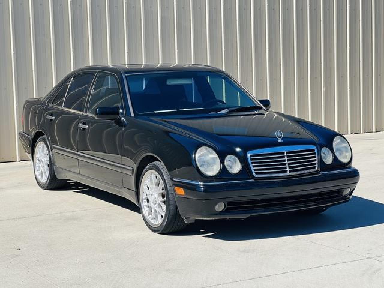 1998 MERCEDES-BENZ E-Class