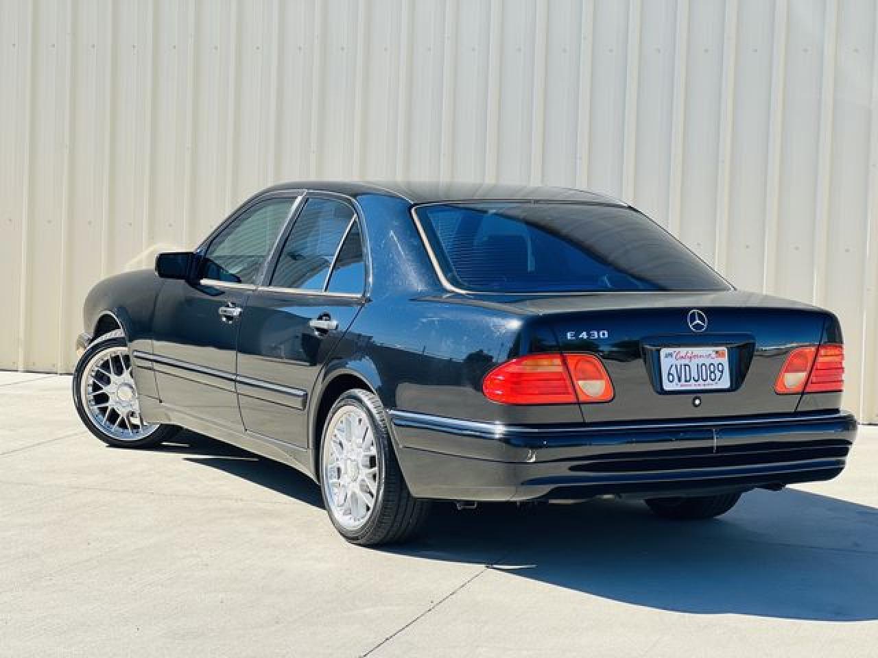 1998 MERCEDES-BENZ E-Class