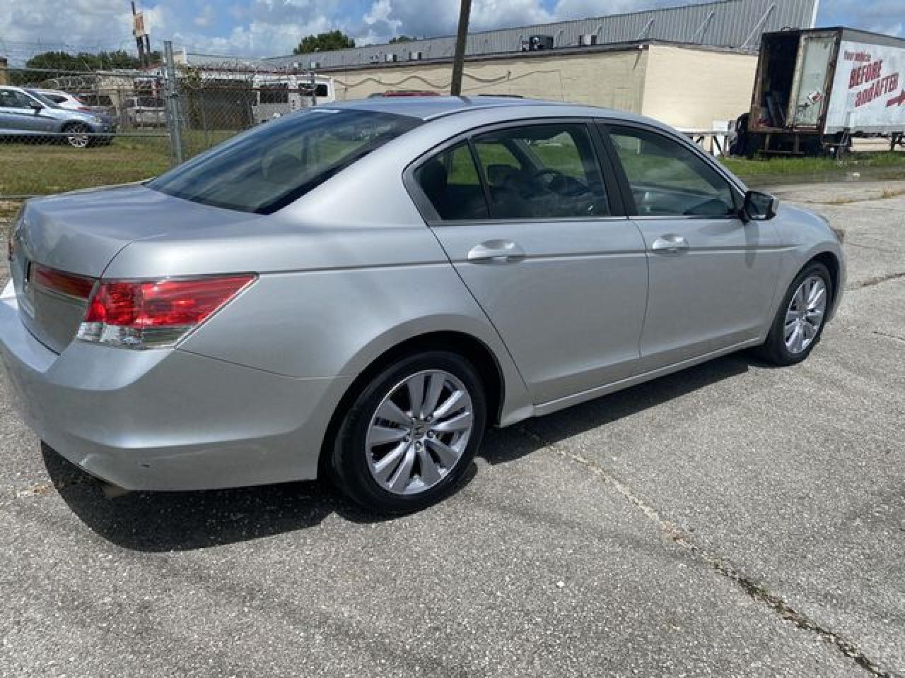 2011 HONDA ACCORD