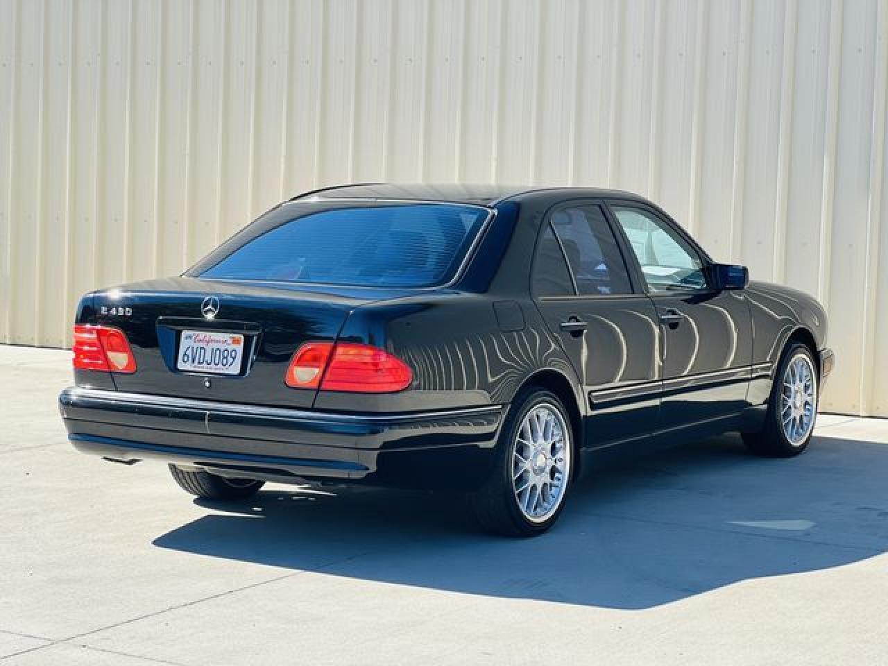 1998 MERCEDES-BENZ E-Class