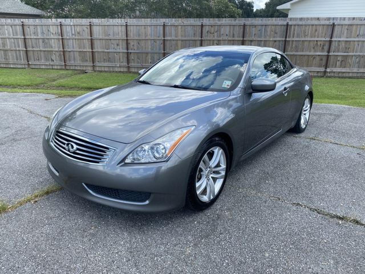 2010 INFINITI G37