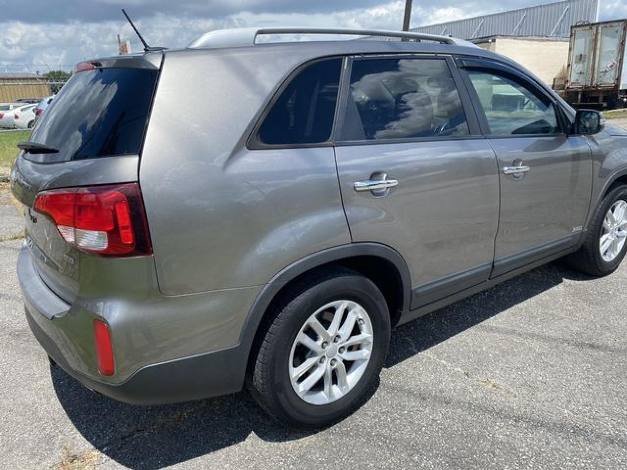 2014 KIA SORENTO