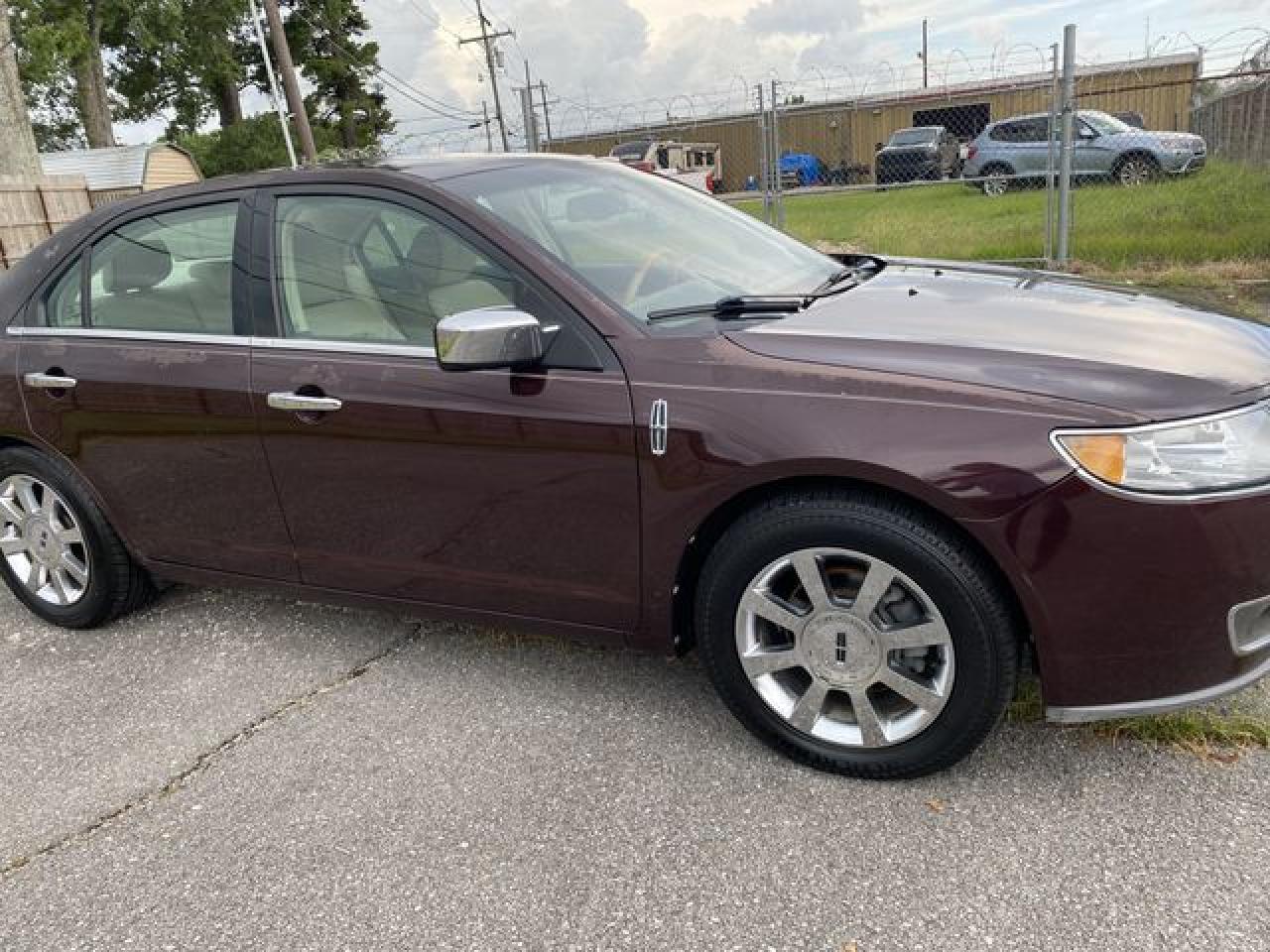 2011 LINCOLN MKZ