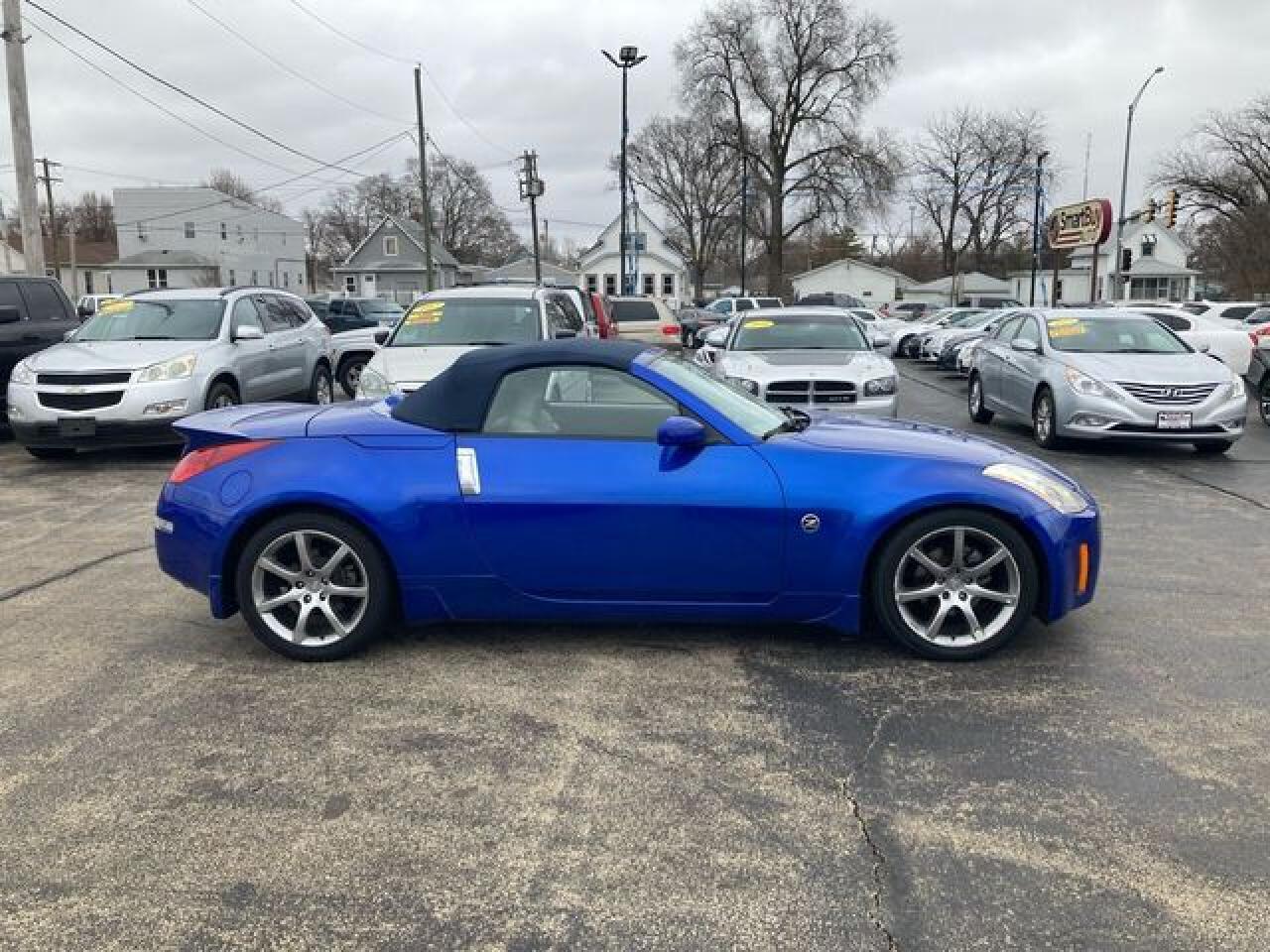 2004 NISSAN 350Z
