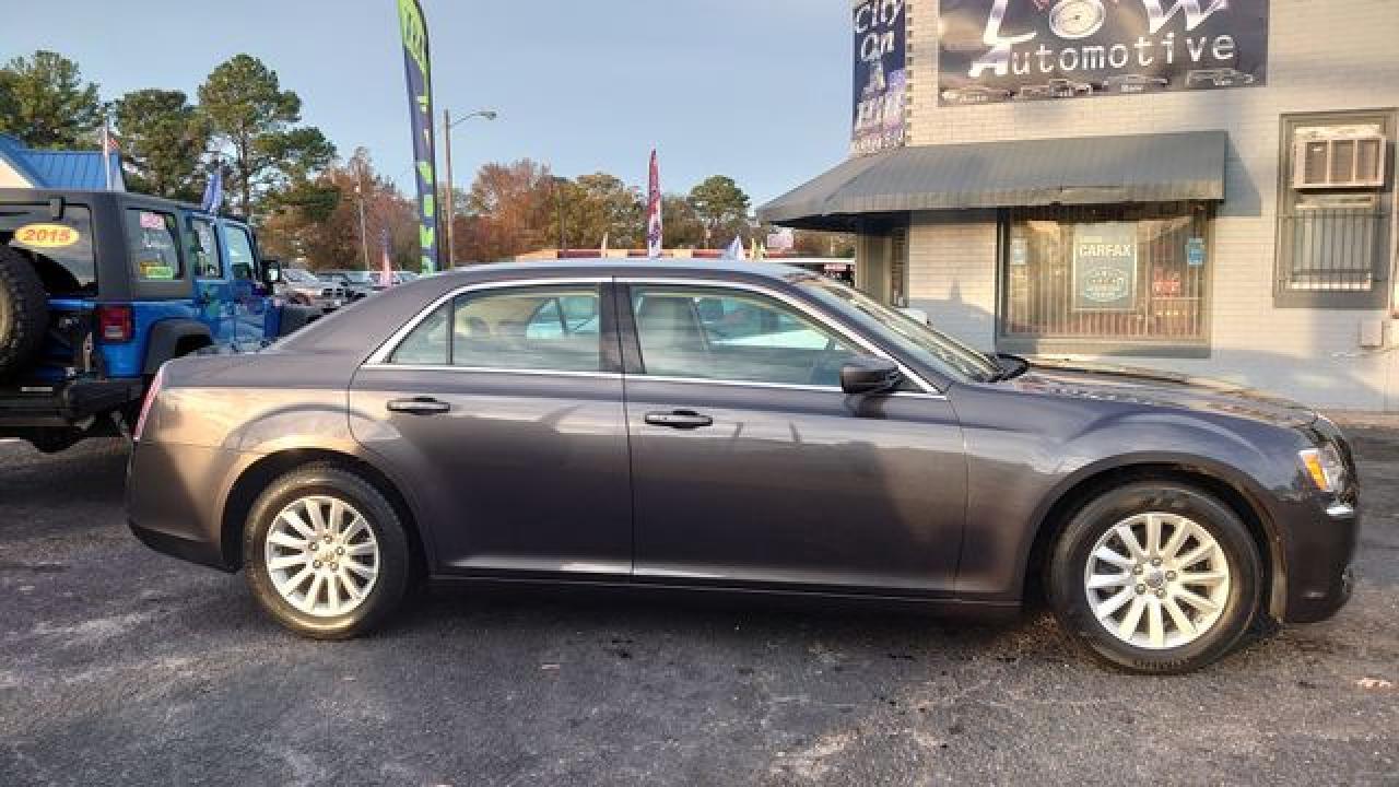 2013 CHRYSLER 300