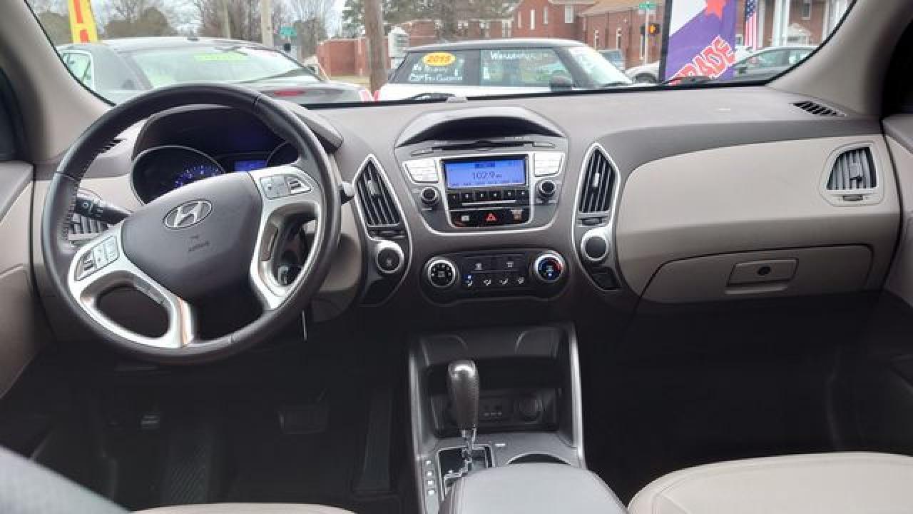 2012 HYUNDAI TUCSON