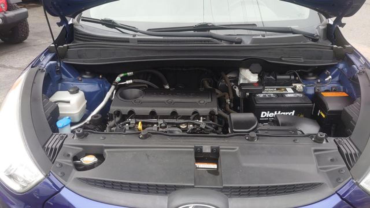 2012 HYUNDAI TUCSON
