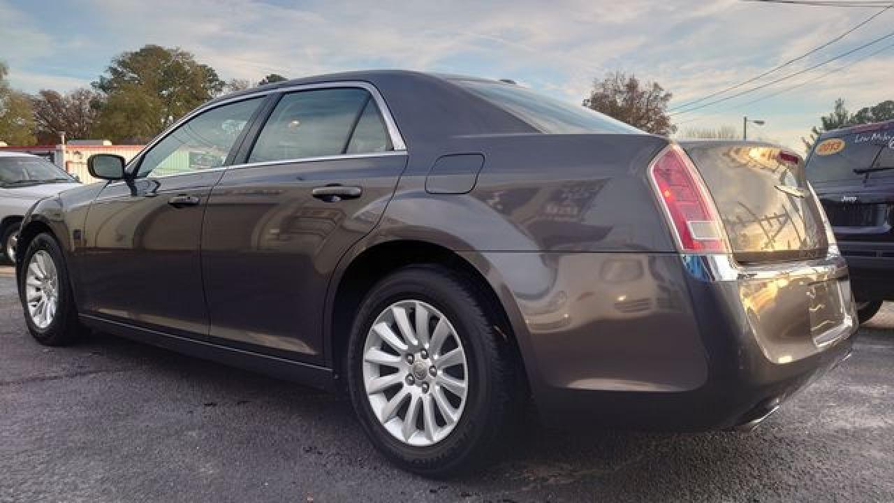 2013 CHRYSLER 300